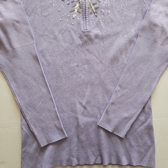 NWT Boston Proper Lavender Snowflake Embellished Zip Mock Neck Sweater L Ribbed - Picture 5 of 13